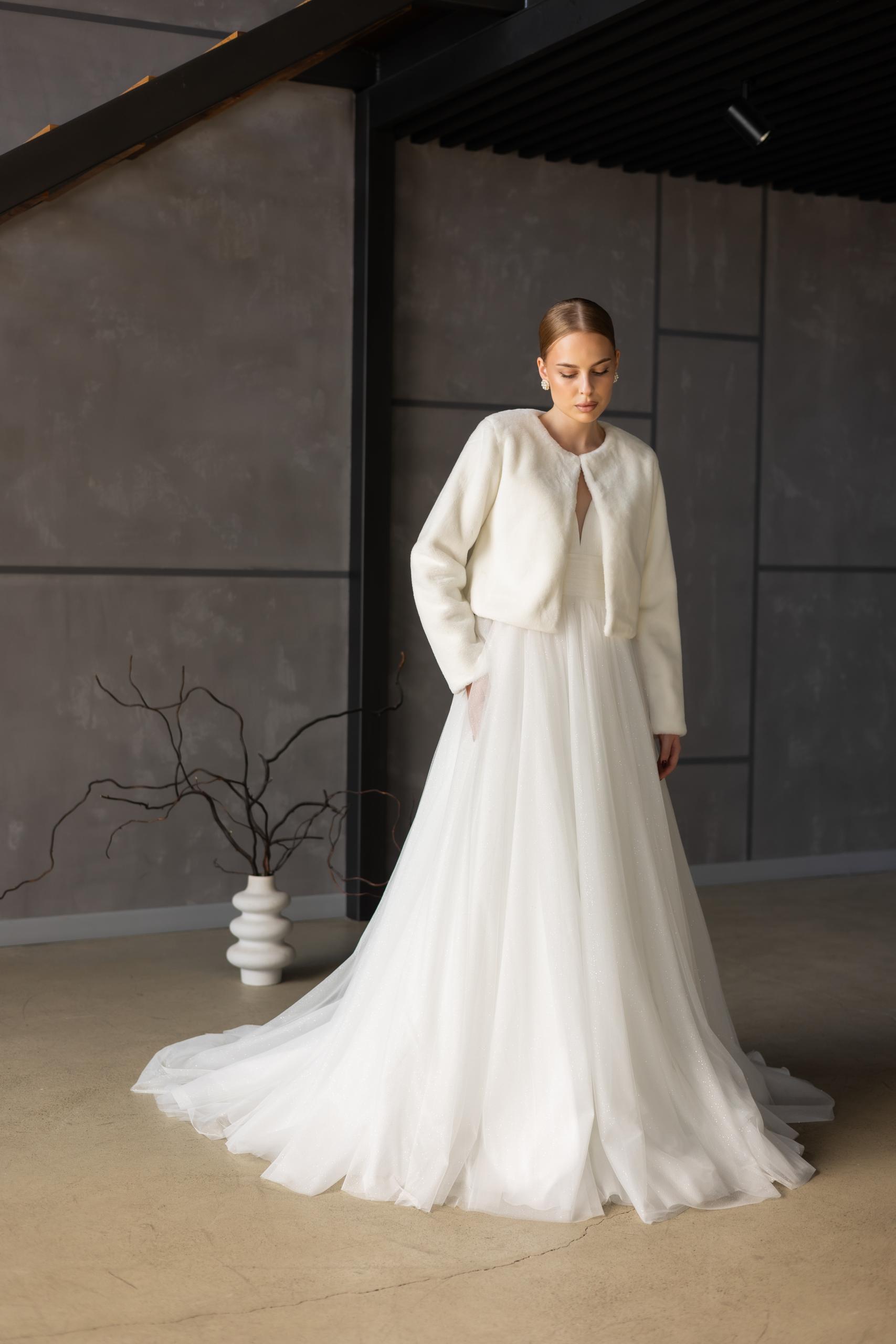 Wedding fur coats and capes